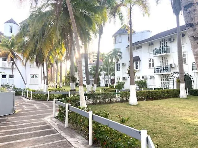 Ocho Rios Vacation Resort Property Rentals 5*, Ocho Rios